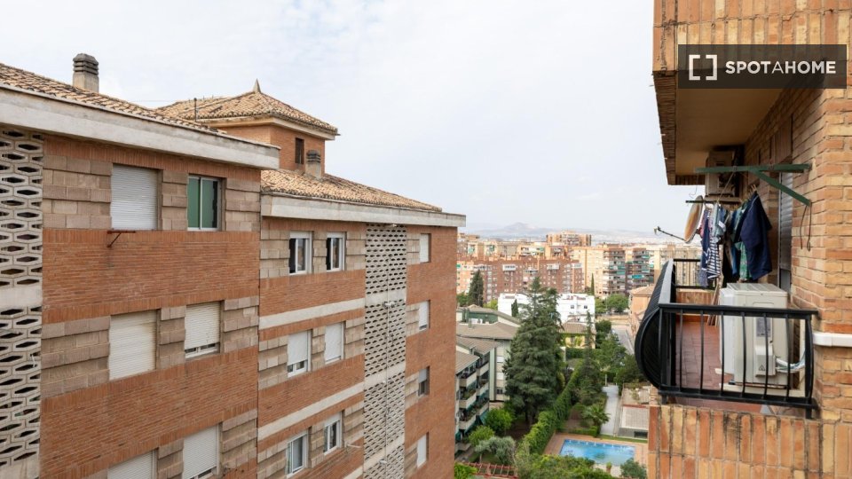 Double room Granada, 5 beds, 150m² — photo 12
