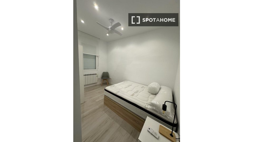 Apartment Madrid, 3 beds, 63m² — photo 4