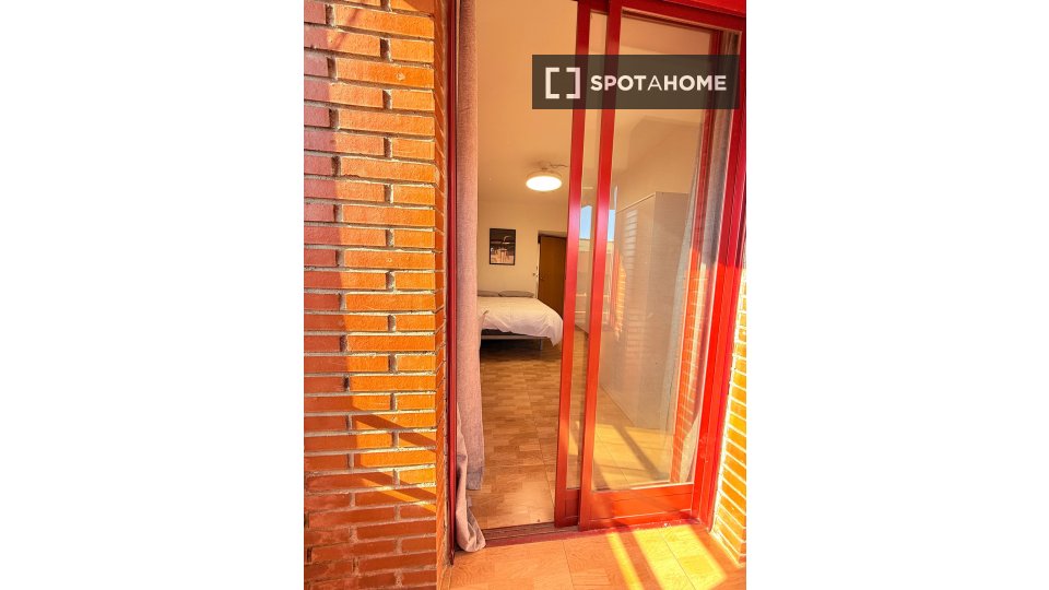 Double room Madrid, 5 beds — photo 2