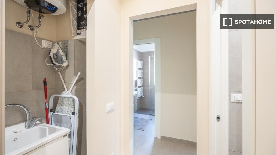 Double room Milan, 4 beds — photo 15