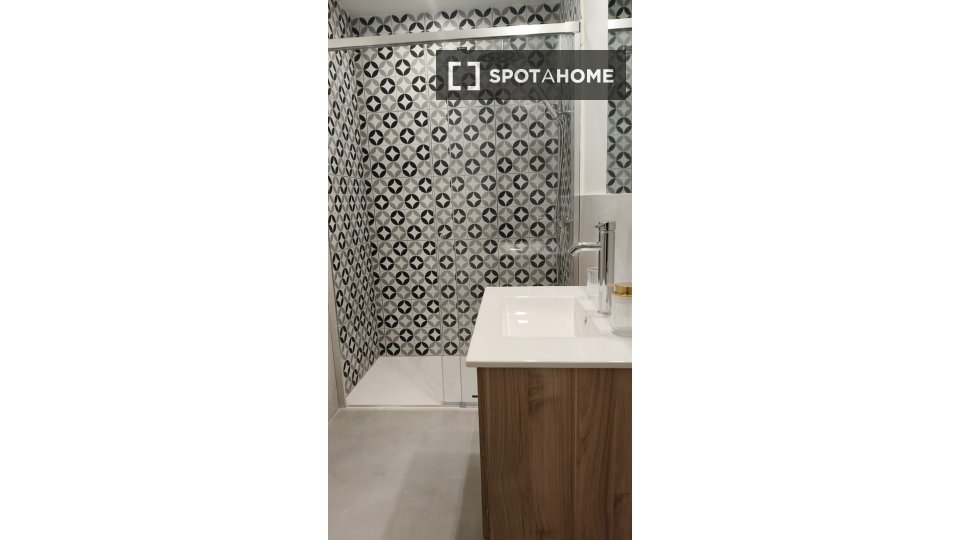 Double room Barcelona, 6 beds, 120m² — photo 20