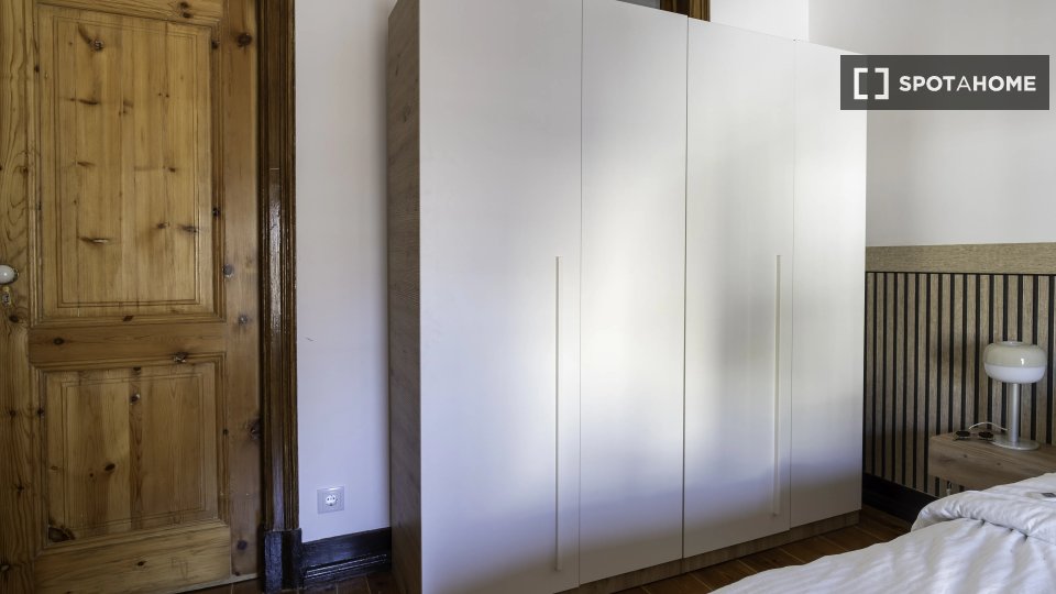 Double room Lisbon, 9 beds — photo 4