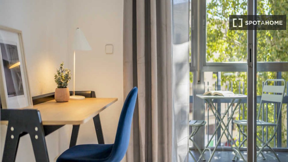 Double room Madrid, 16 beds — photo 42