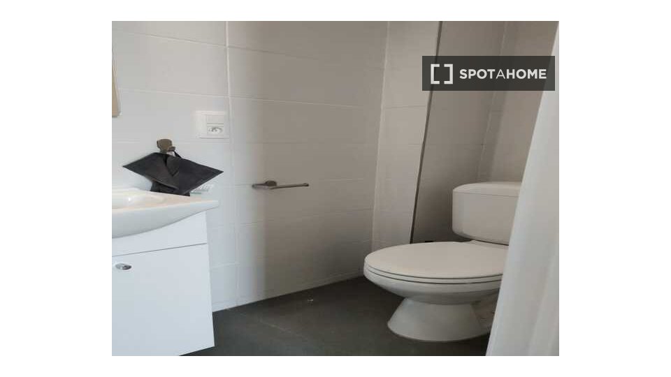 Double room Brussels, 9 beds — photo 14