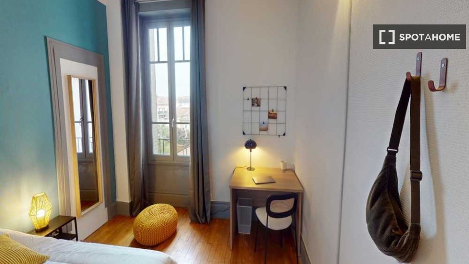 Camera doppia Lione, 5 camere, 120m² — foto 11