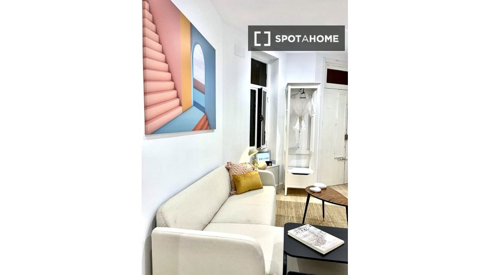 Double room Madrid, 7 beds — photo 97