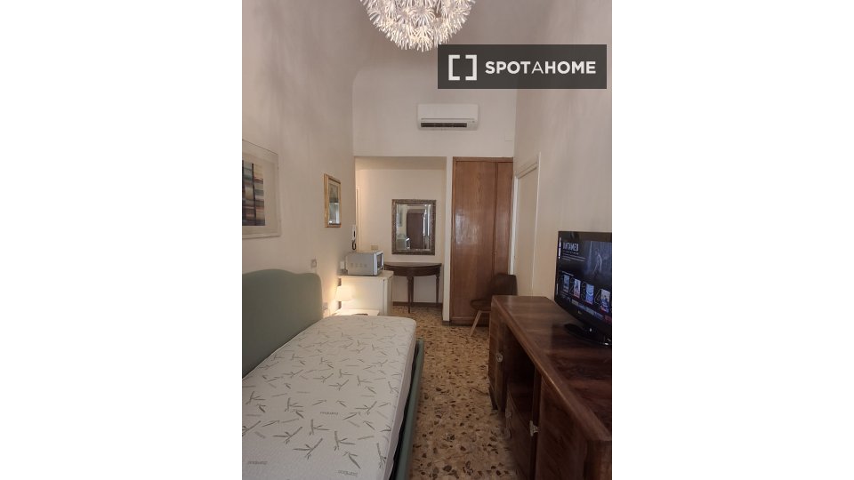 Double room Florence, 4 beds — photo 13