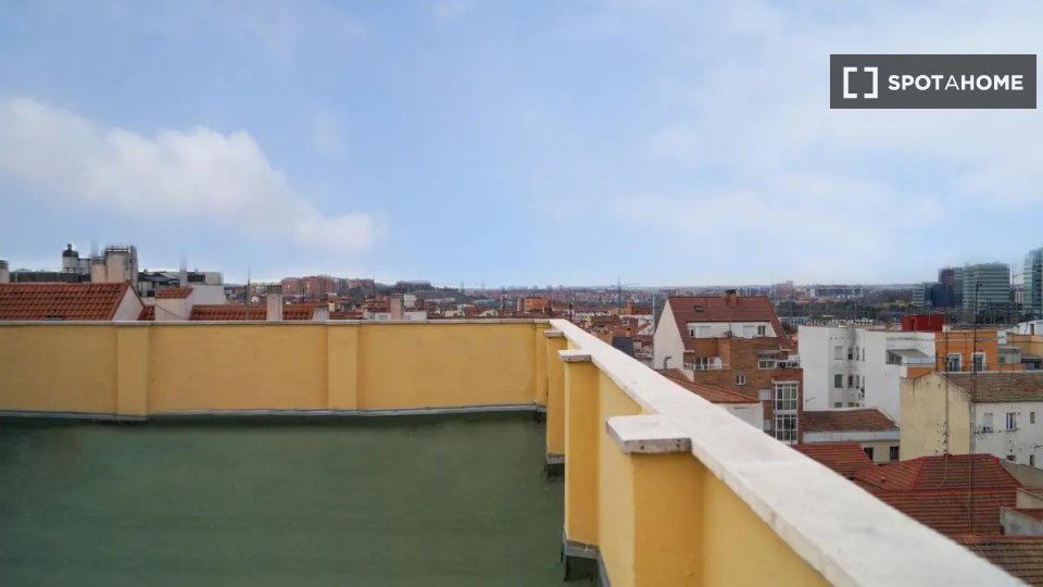 Double room Madrid, 6 beds — photo 9