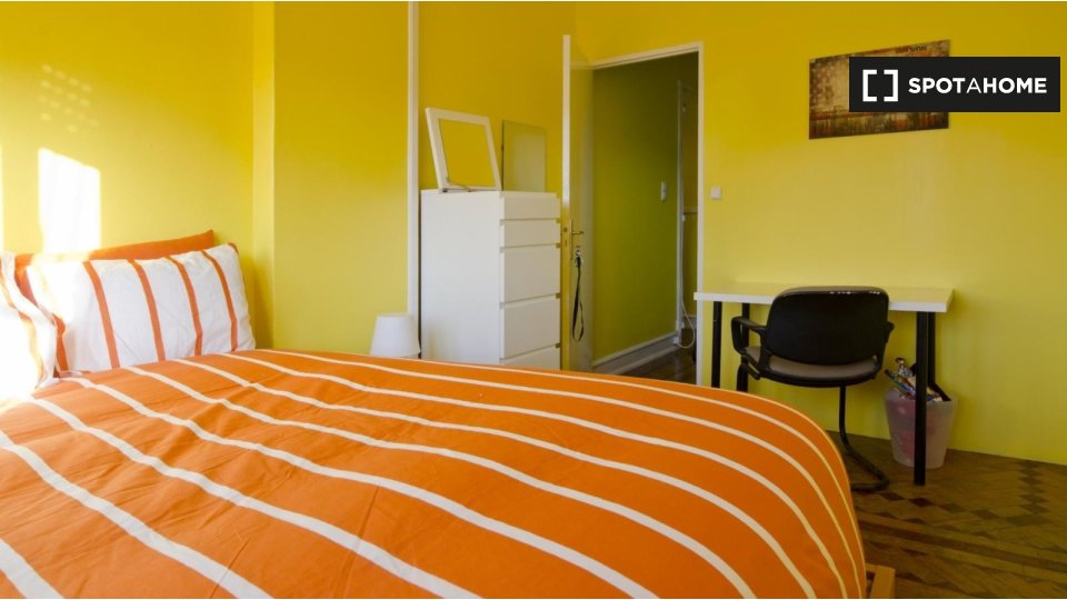 Double room Lisbon, 6 beds — photo 3