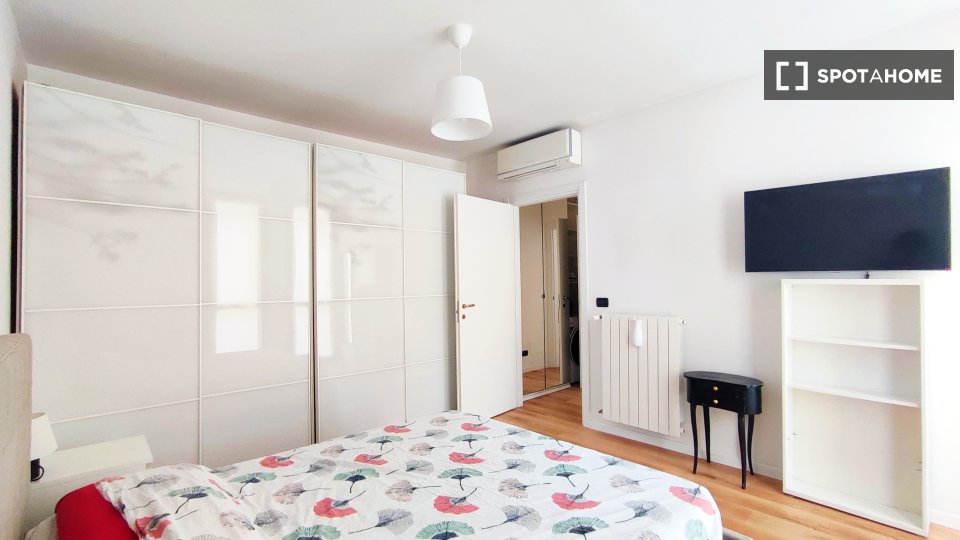 Apartment Milan, 1 bed — photo 2
