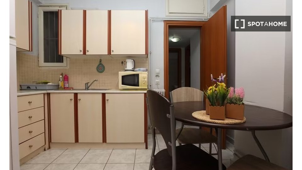 Double room Athens, 4 beds — photo 8