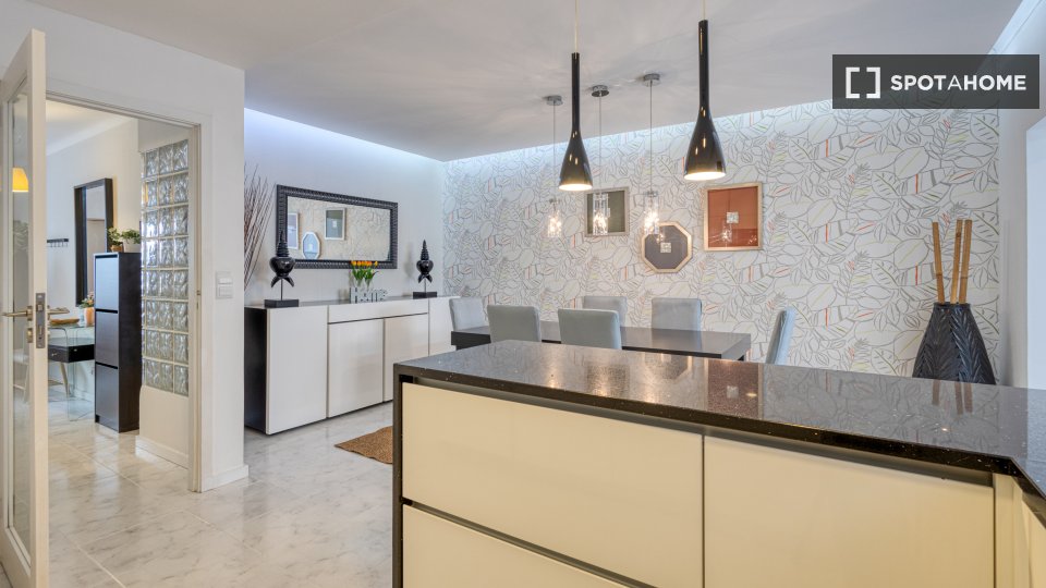 Double room Porto, 3 beds, 149m² — photo 13