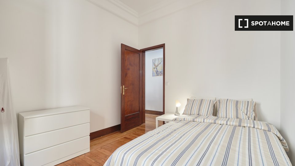 Double room Lisbon, 9 beds — photo 3