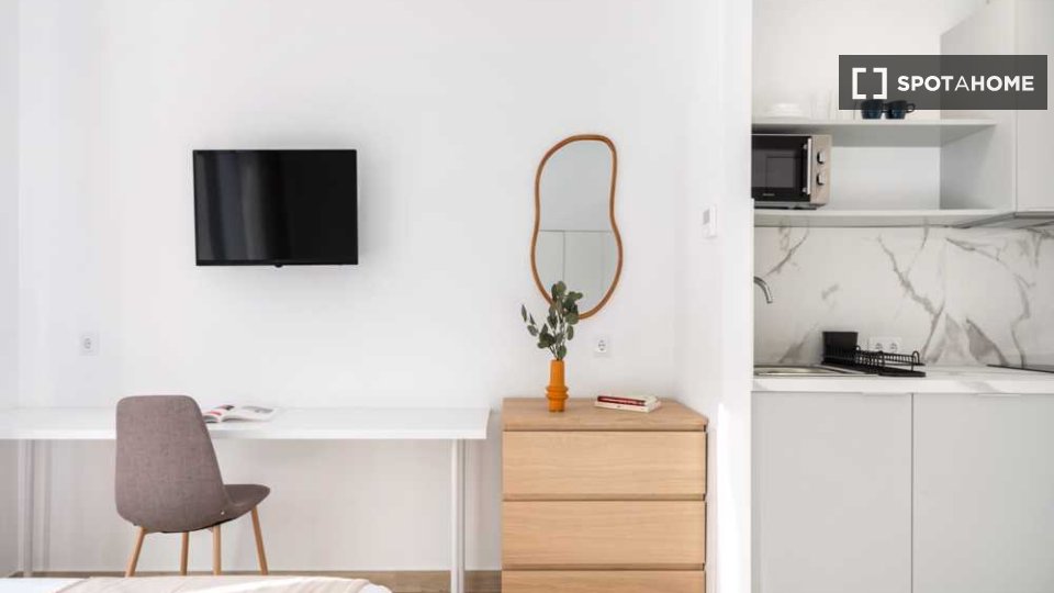 Double room Madrid, 12 beds — photo 14