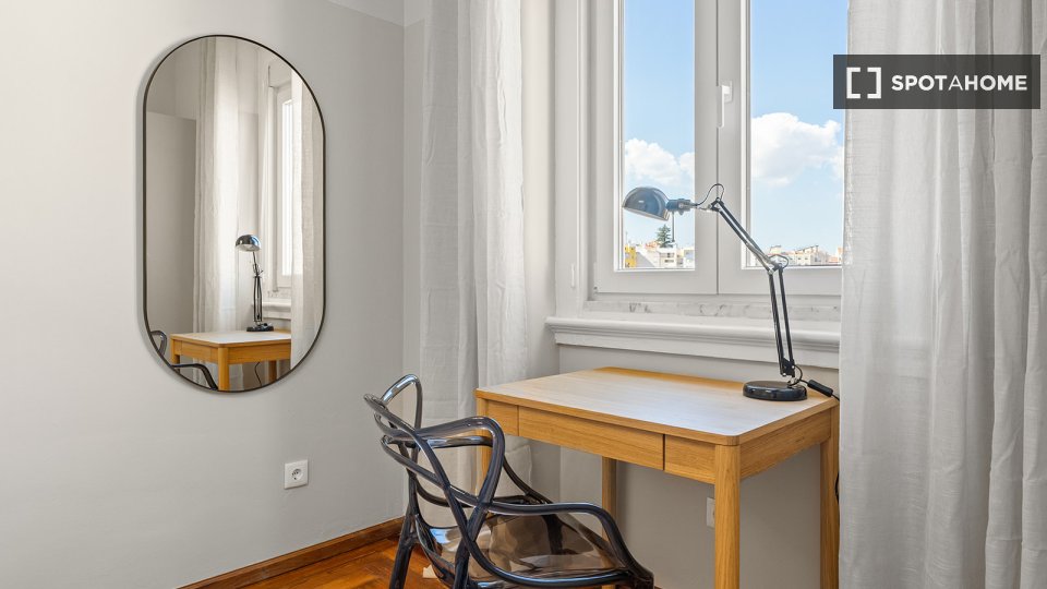 Double room Lisbon, 8 beds — photo 21