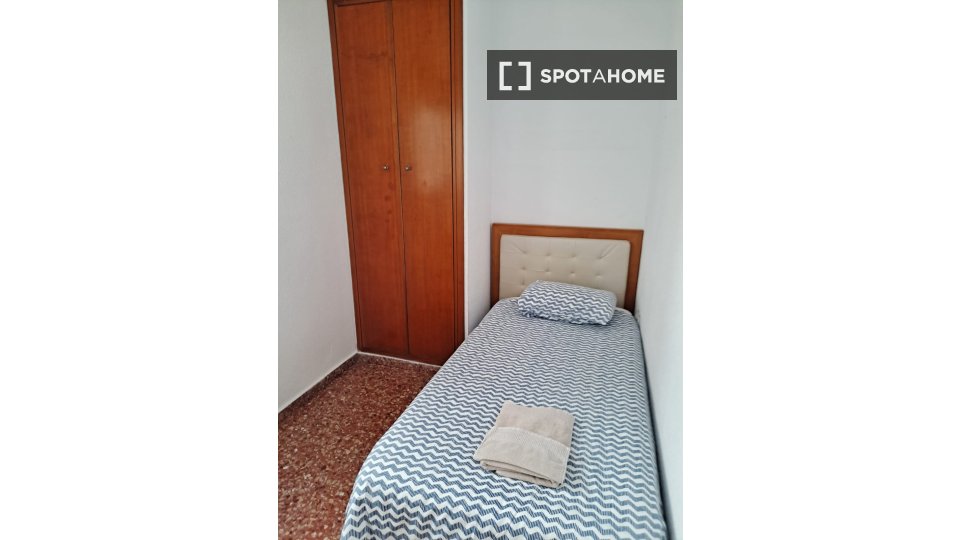 Apartment Valencia, 2 beds, 65m² — photo 4