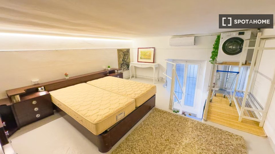 Apartment Milan, 1 bed — photo 2