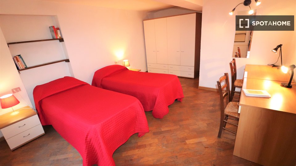 Double room Florence, 6 beds, 200m² — photo 16