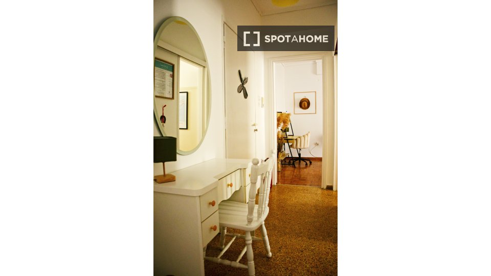 Apartment mono Athens, 55m² — photo 4