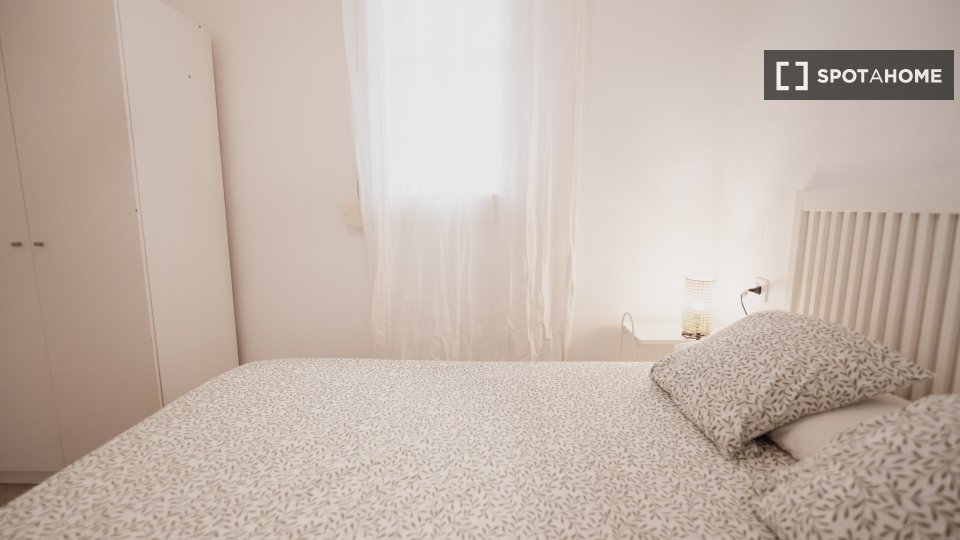 Habitación doble Barcelona, 5 habitaciones — foto 15