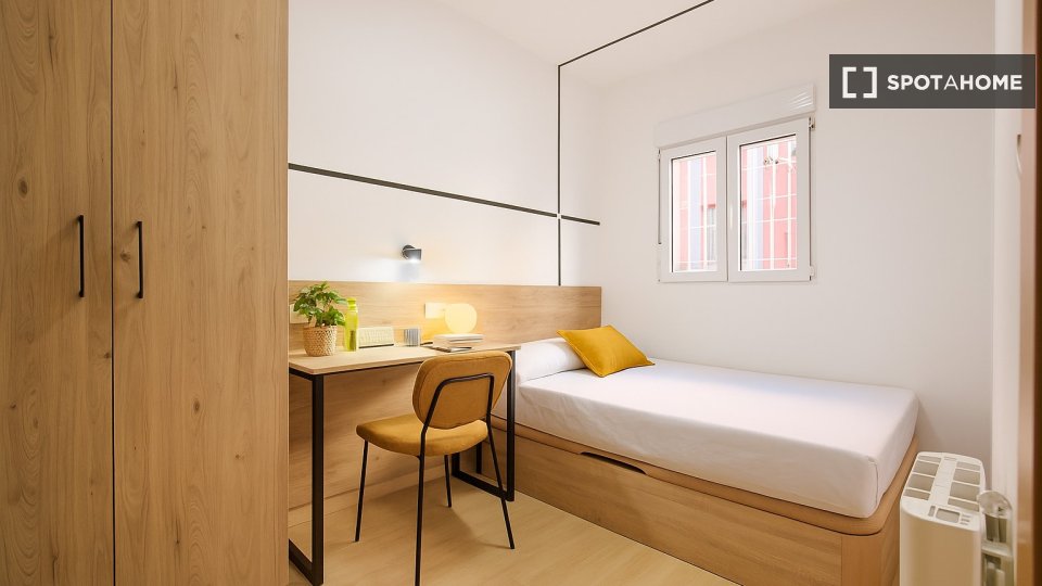 Double room Madrid, 9 beds — photo 36