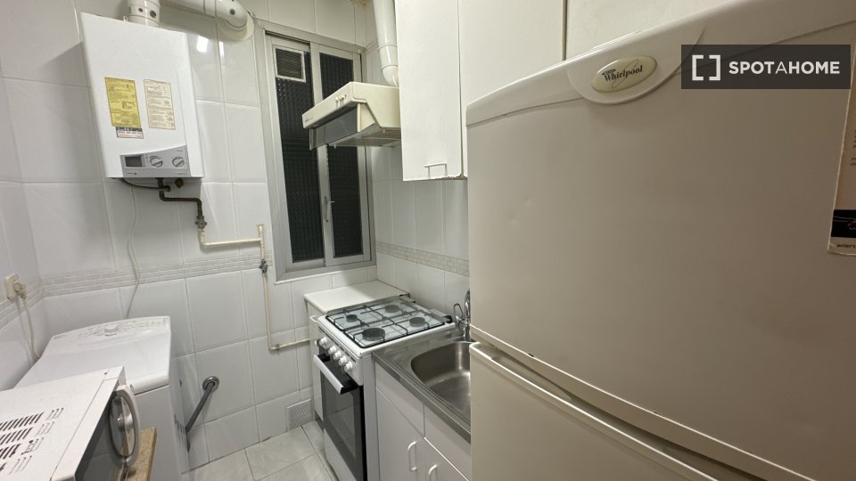 Apartment Madrid, 1 bed, 41m² — photo 4