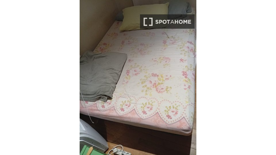 Double room Madrid, 3 beds — photo 32