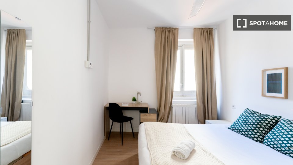 Double room Madrid, 10 beds — photo 51