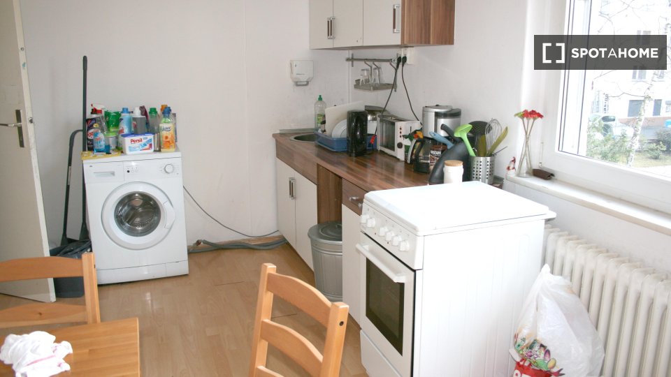 Double room Berlin, 6 beds, 158m² — photo 13