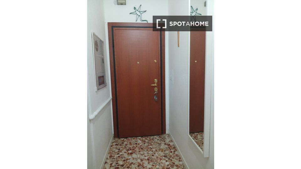 Double room Milan, 3 beds, 100m² — photo 1