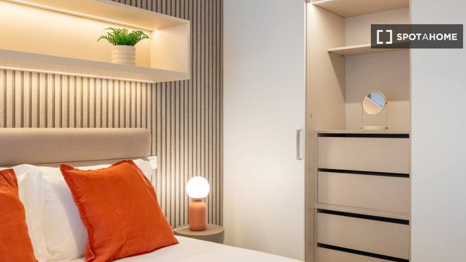 Apartment Lisbon, 1 bed — photo 4