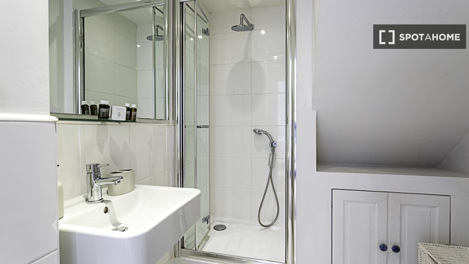 Apartment London, 3 beds — photo 19