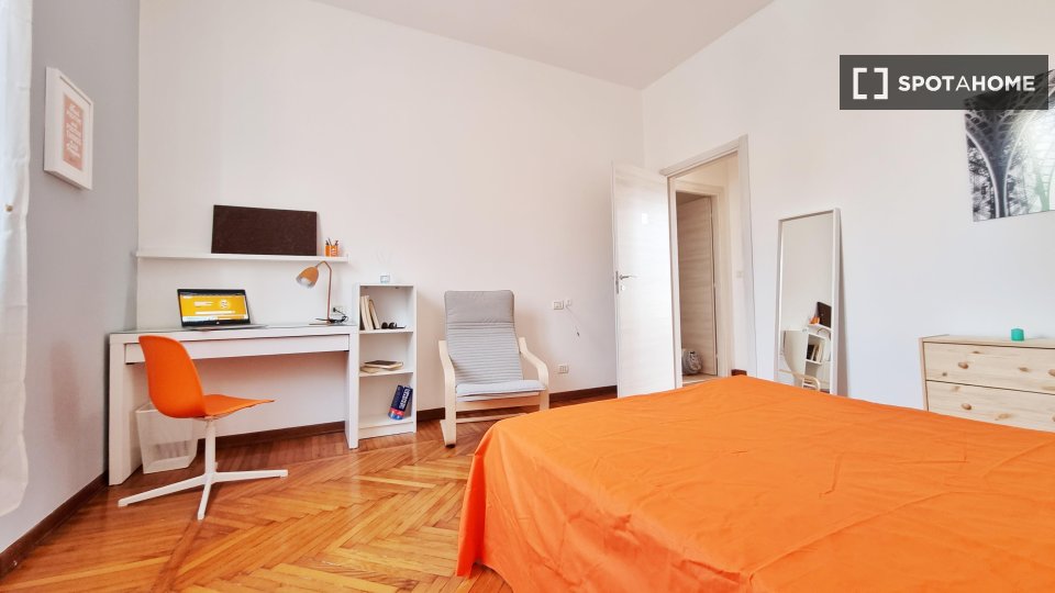 Double room Milan, 4 beds — photo 5