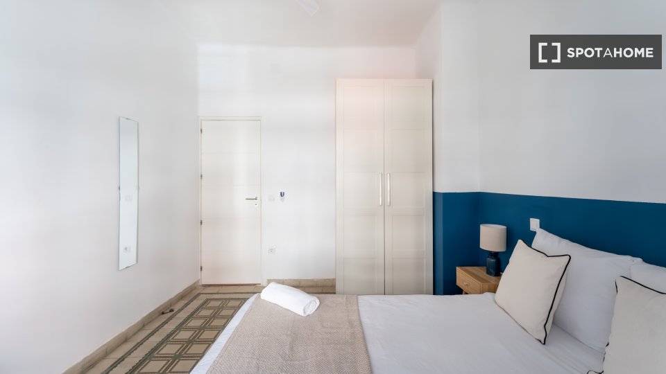 Double room Madrid, 6 beds — photo 19