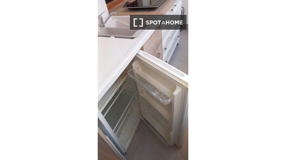 Double room Rome, 3 beds, 75m² — photo 52