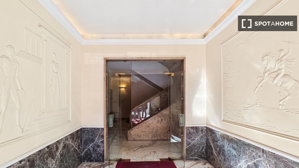 Apartment Rome, 1 bed, 84m² — photo 1