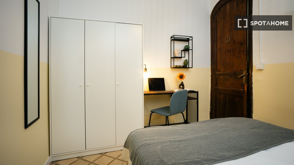 Double room Barcelona, 8 beds, 180m² — photo 14