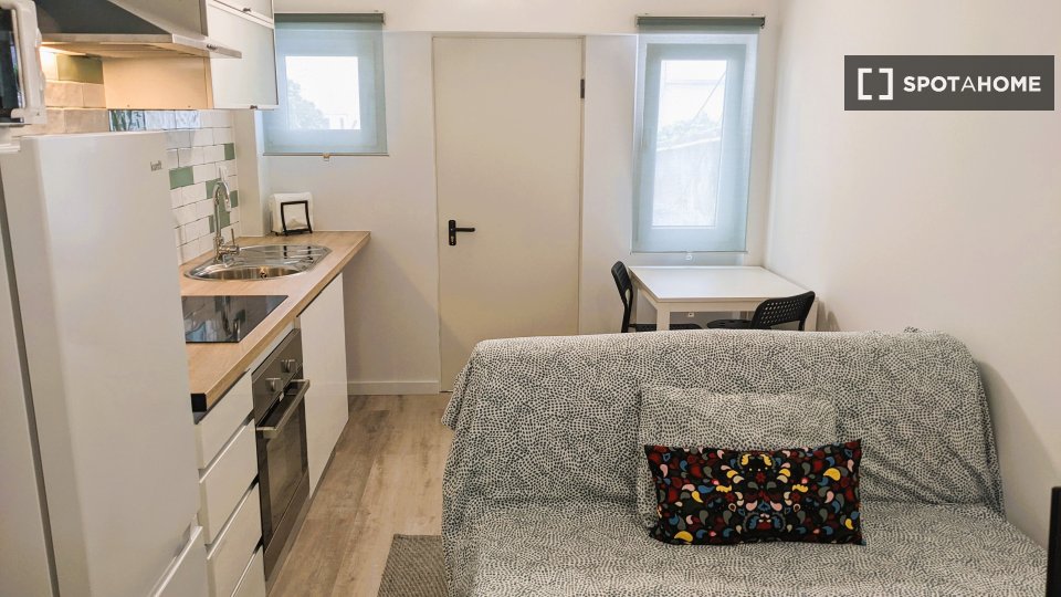 Apartment mono Lisbon, 25m² — photo 3