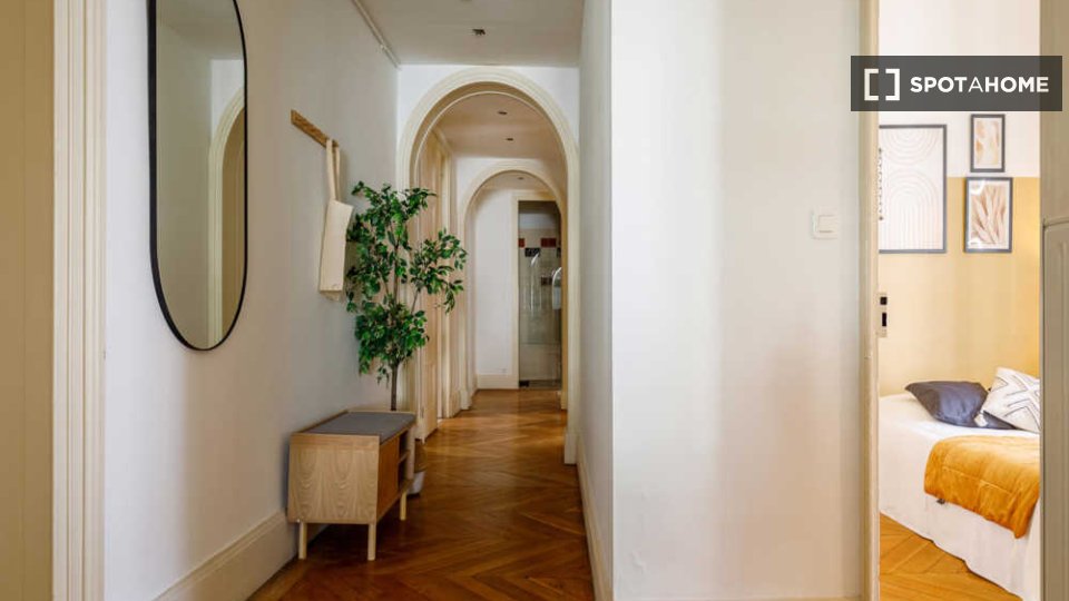 Double room Lyon, 4 beds, 120m² — photo 3