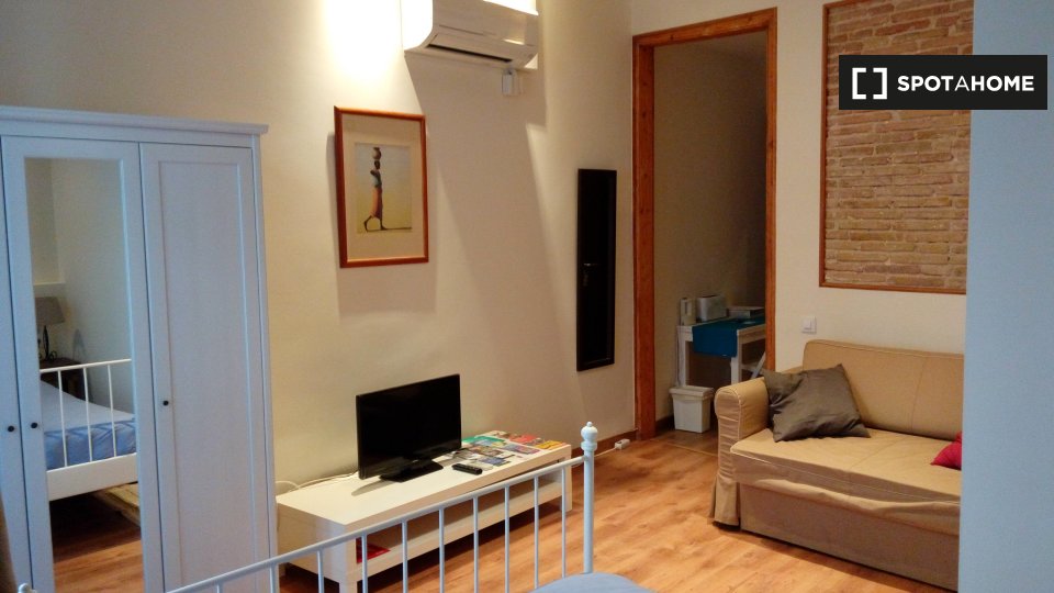 Apartment mono Barcelona, 36m² — photo 1