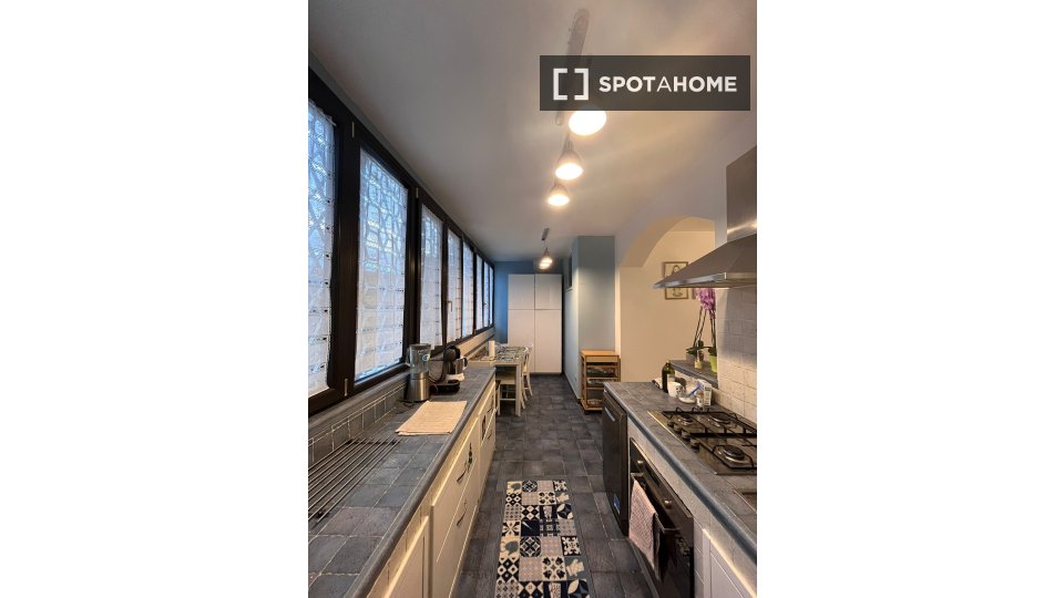 Double room Rome, 3 beds, 120m² — photo 15