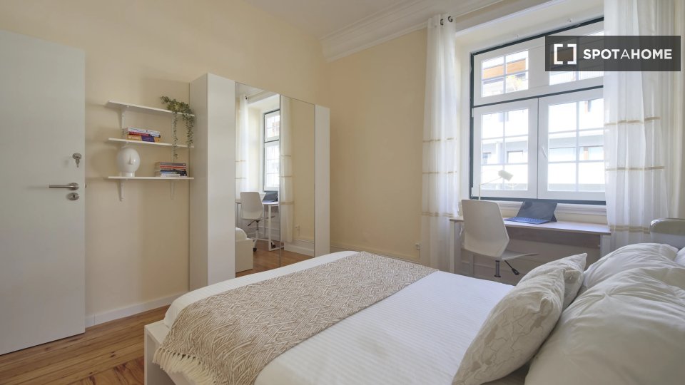 Double room Lisbon, 10 beds — photo 14