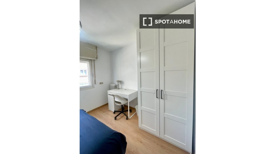 Double room Madrid, 6 beds — photo 14