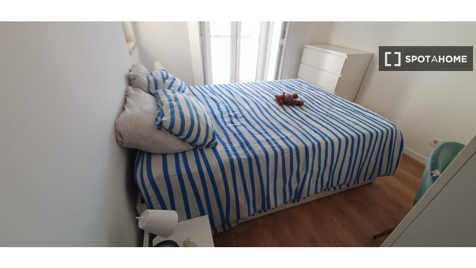 Apartment Lisbon, 2 beds — photo 50