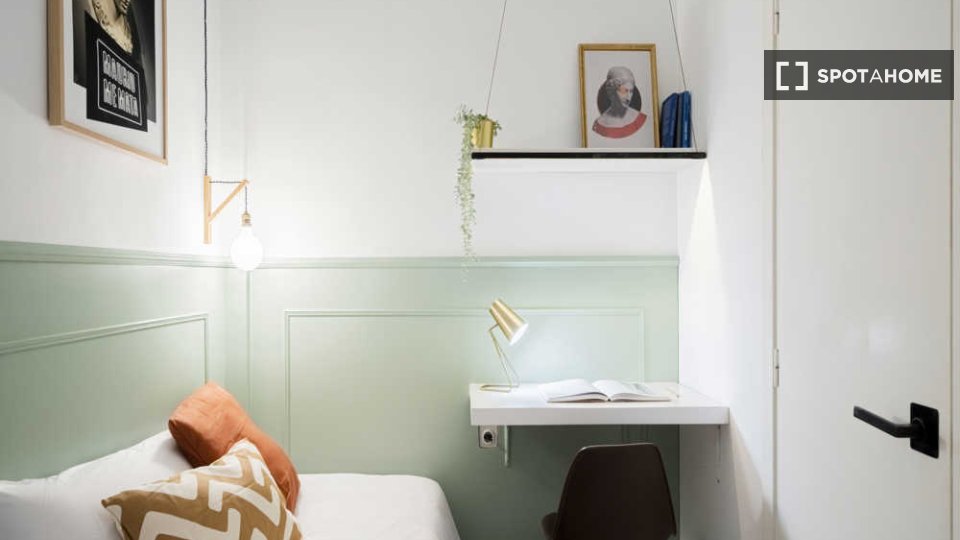 Double room Madrid, 68 beds, 2620m² — photo 49