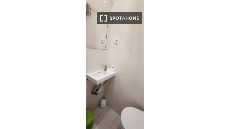 Apartment mono Barcelona, 15m² — photo 1