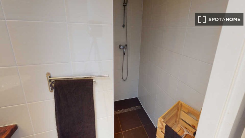 Double room Toulouse, 5 beds, 90m² — photo 6