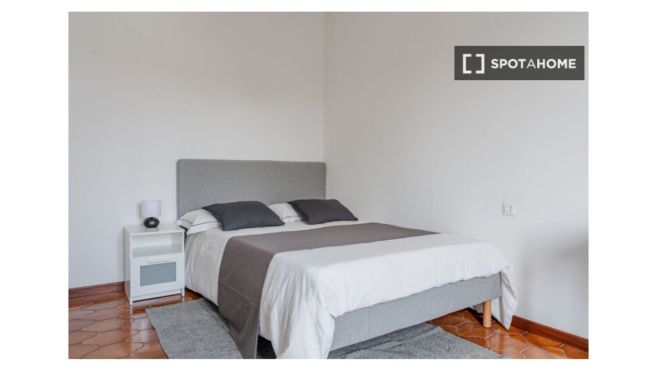 Double room Milan, 3 beds — photo 16
