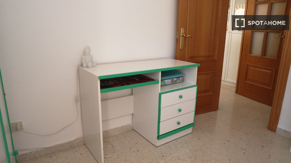 Apartment Malaga, 3 beds, 93m² — photo 10