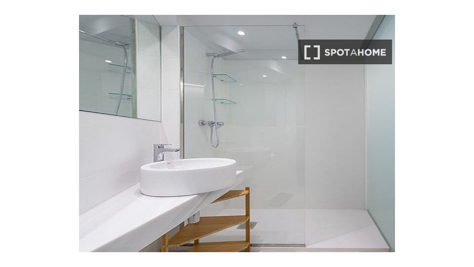 Apartment mono Barcelona, 40m² — photo 2